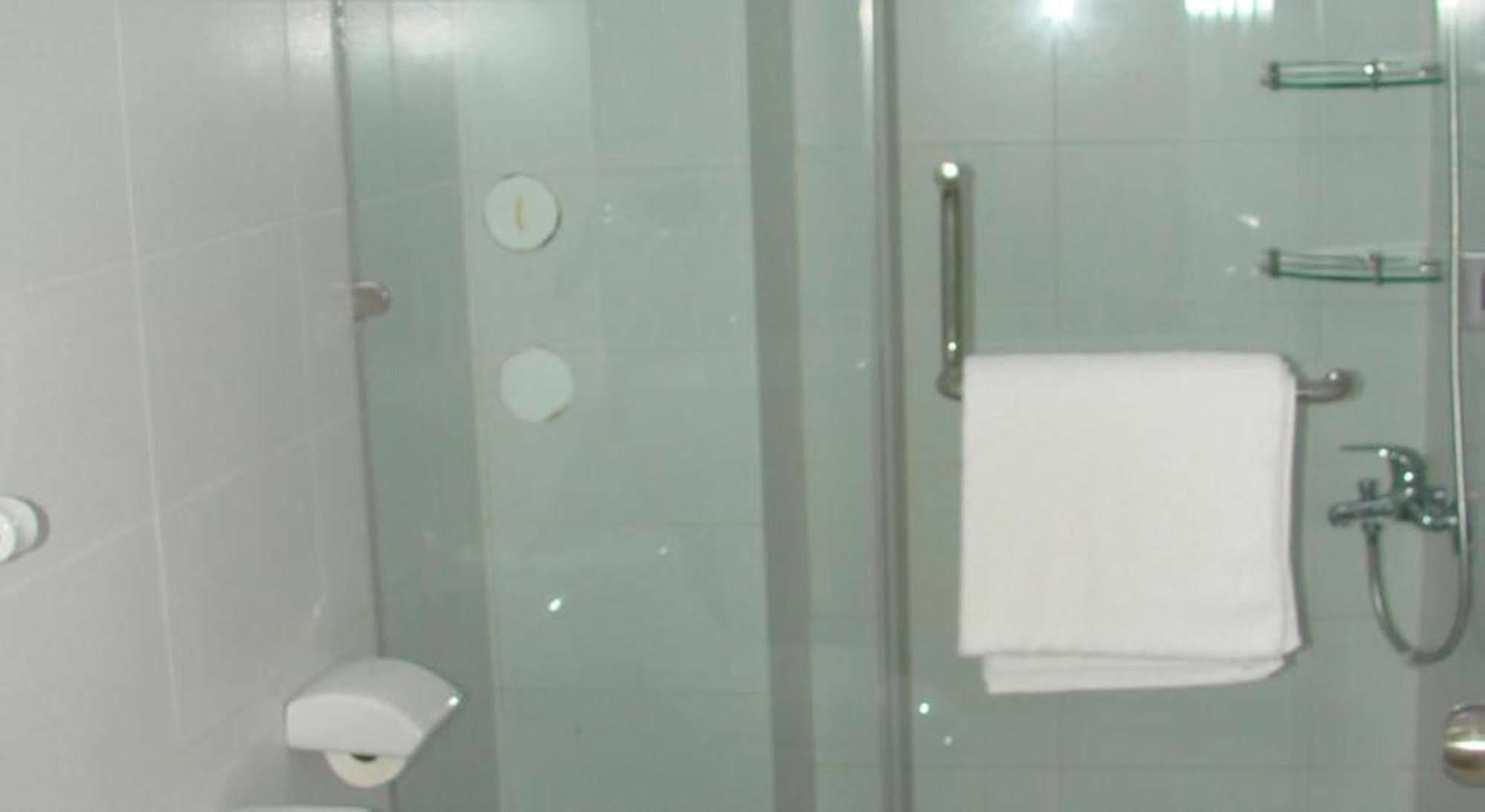 Cat Huy Hotel Bandar Ho Chi Minh Luaran gambar